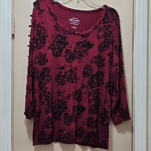 Torrid Red and Black Graphic 3/4 Sleeve Blouse